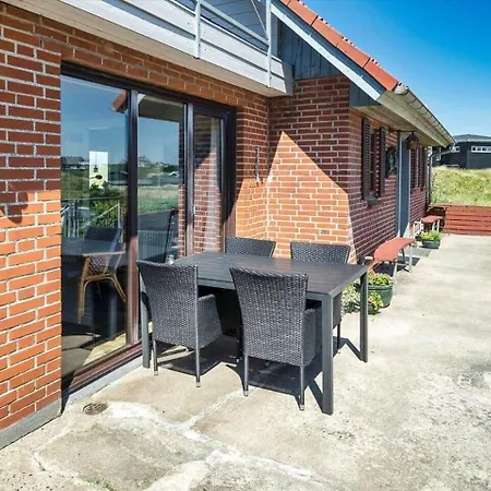 Ve275-vejers-strand-nordvej-31 Nyaraló *